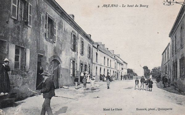 Arzano, haut du bourg (1913)